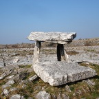 Poulnabrone Dolmen (The Burren, Co. Clare)